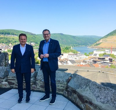 Namhafte Vertreter der Tourismusbranche geben sich in Bingen am Rhein ein Stelldichein